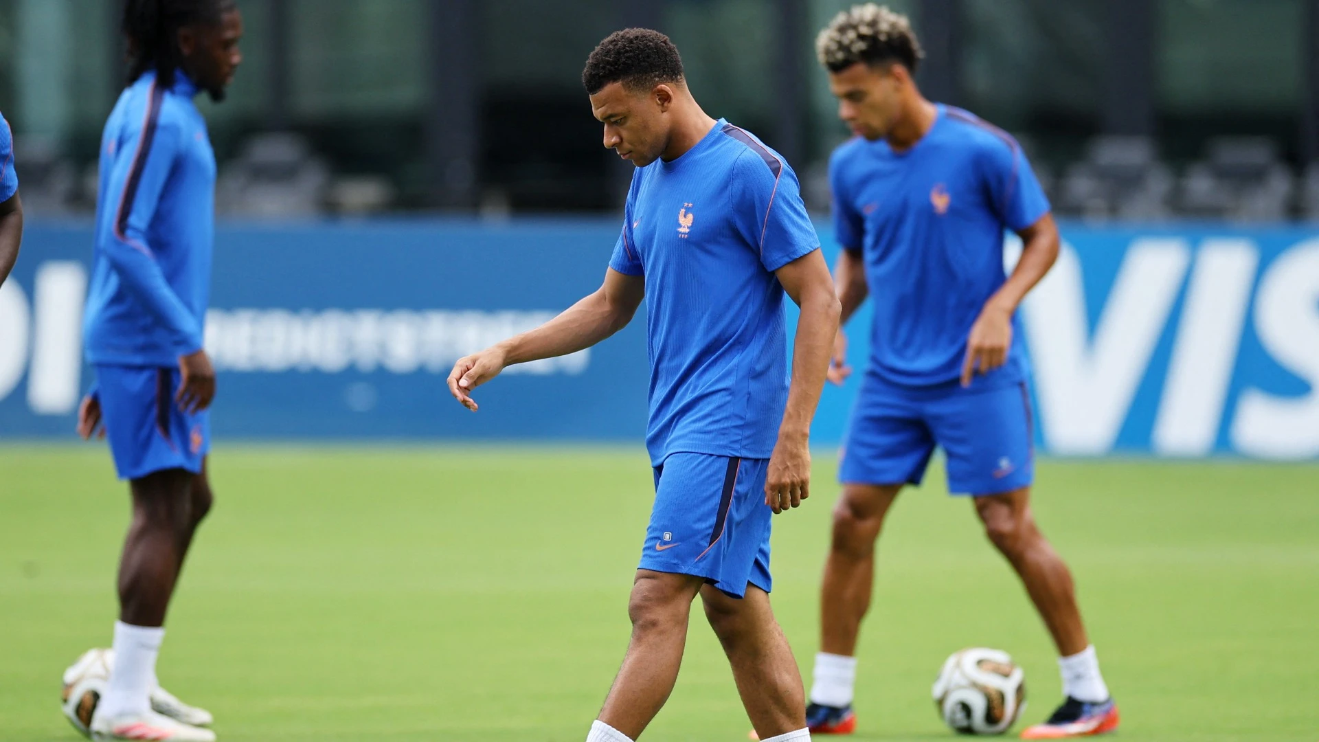 France vs. England: 3rd-Place World Cup Match Preview
