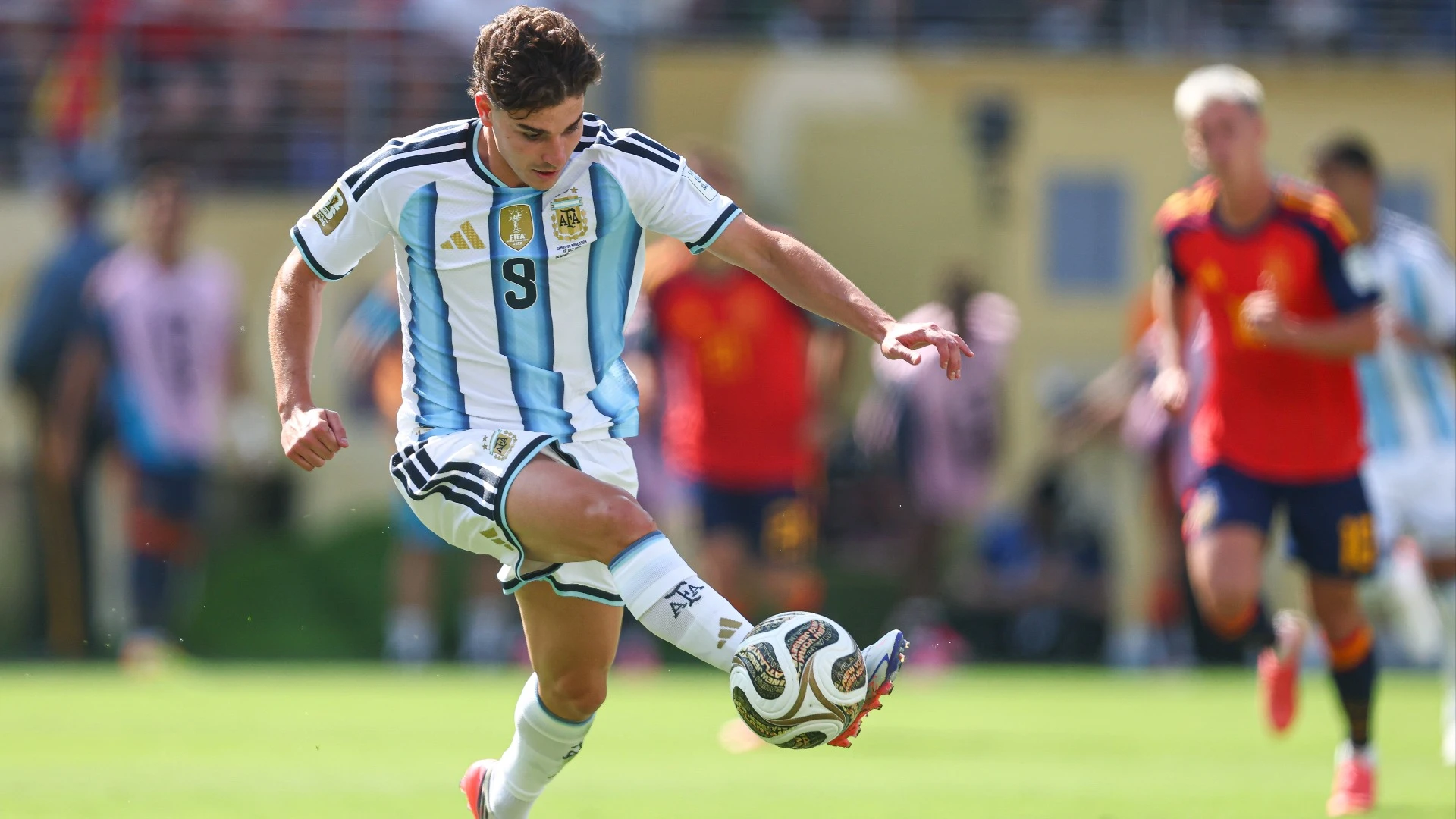 Argentina's Transition: Messi to Alvarez & Young Stars