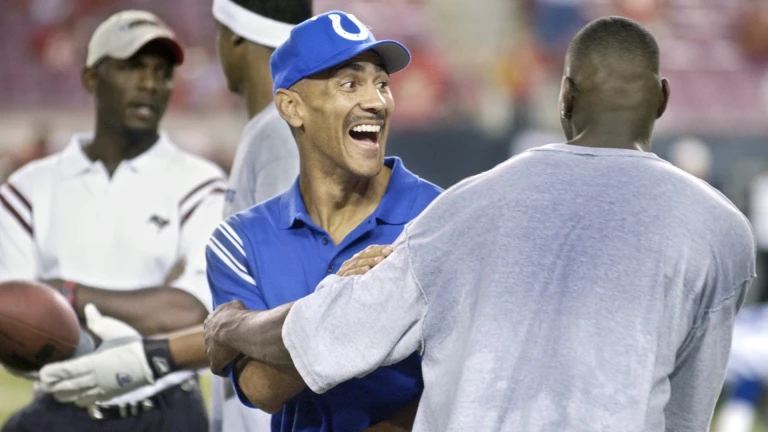 Coach Dungy's Rapid Transition from Tampa to the Colts