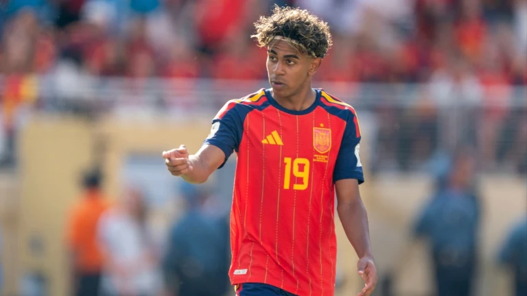 Spain Triumphs in Historic World Cup Win Over Argentina