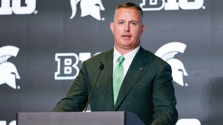 Analyzing College Football Rankings: Tier Shifts & Challenges