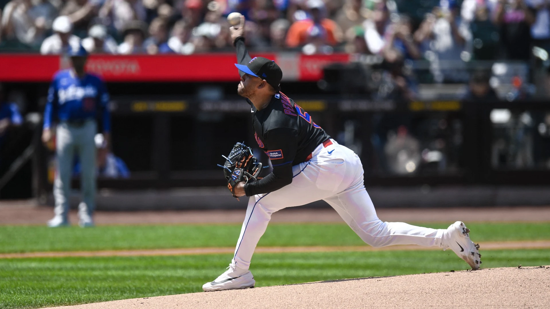 Mets Facing Challenges: Miami Looks to Capitalize Tonight