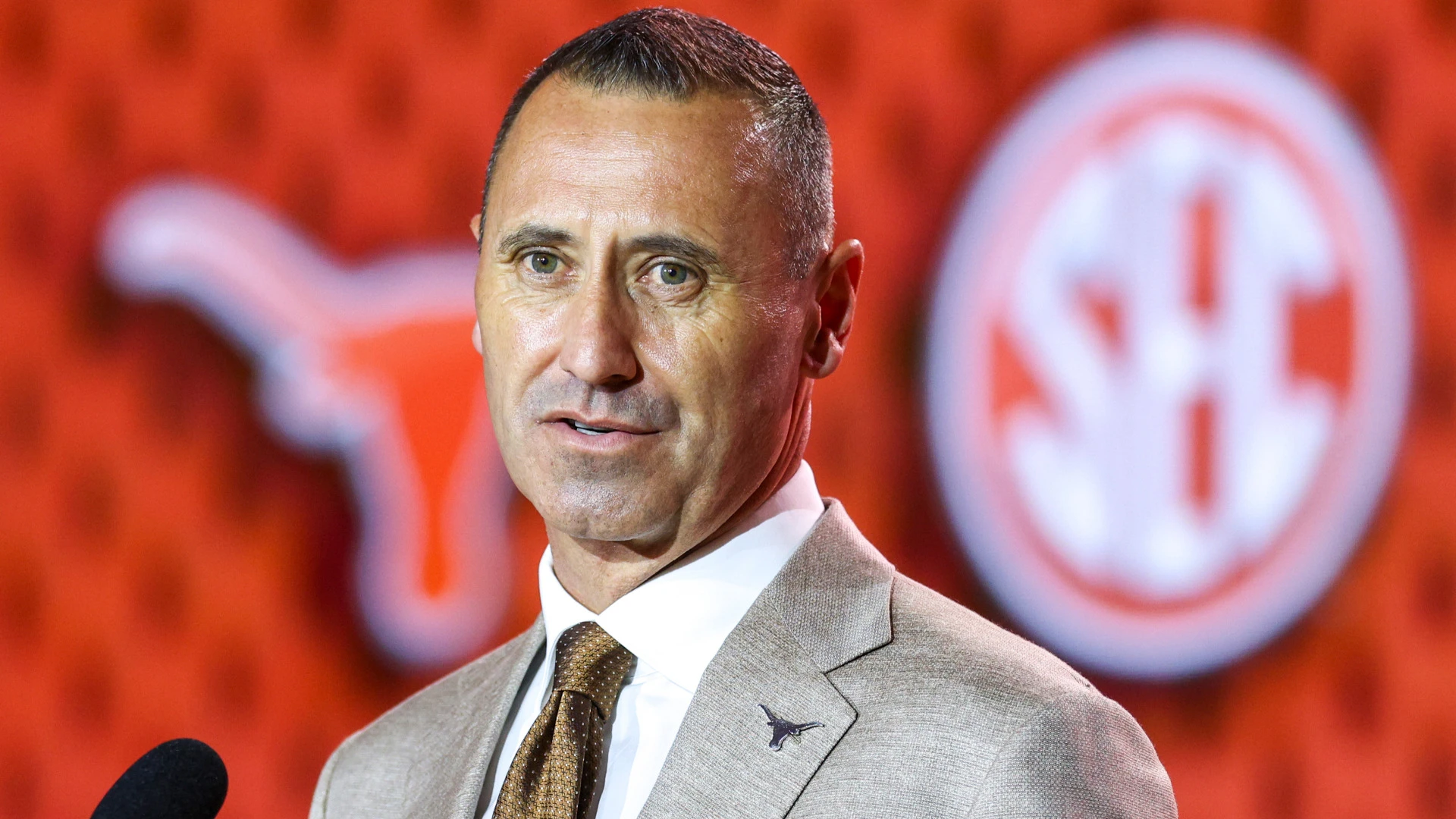 Is Steve Sarkisian at Texas Overrated Amidst the Manning Hype?