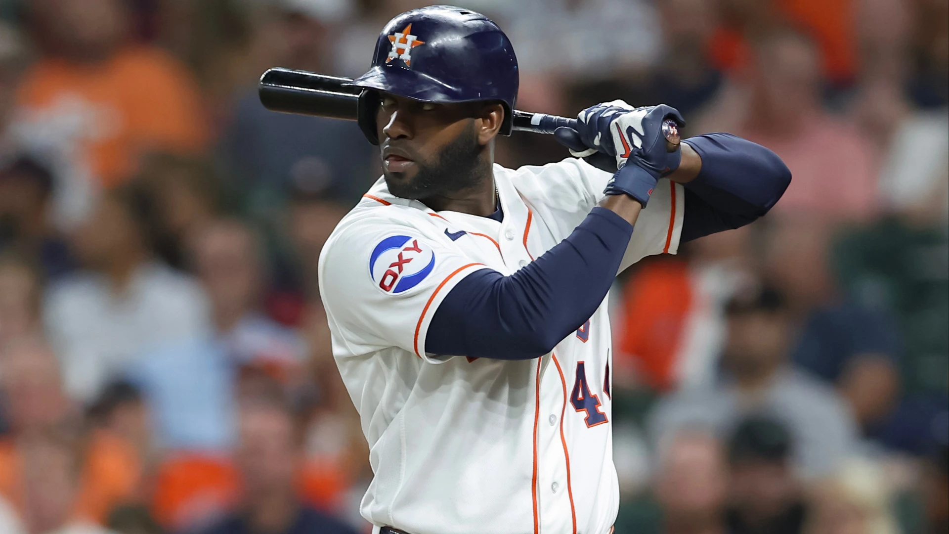 MLB Home Run Race: Schwarber vs. Yordan - Who Will Prevail?