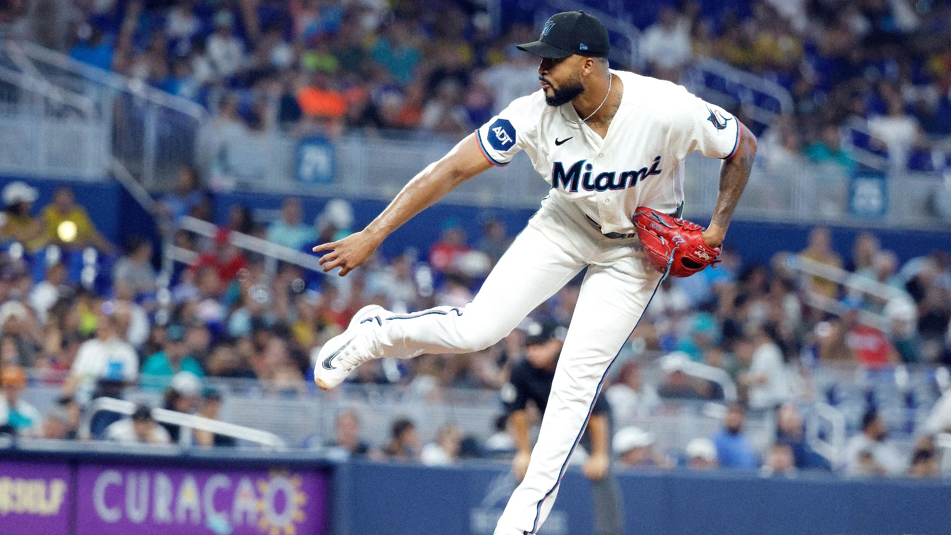 Marlins vs. Cincinnati: Wild Card Hunt & Matchup Insights