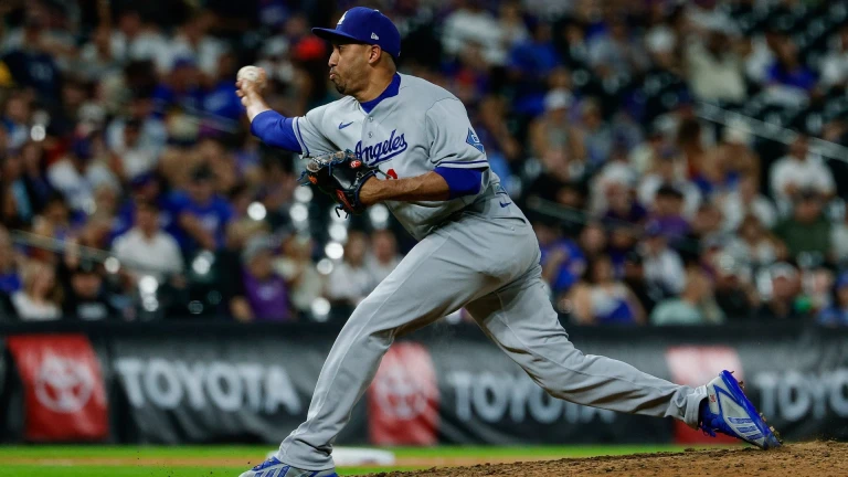 Edwin Diaz Heads to Injured List After Recent Struggles