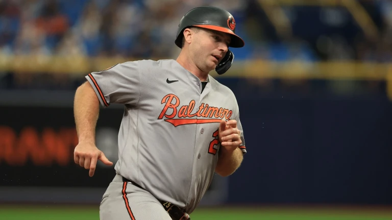 MLB Replay Issues: Pete Alonso's Home Run Review Lacked Clarity