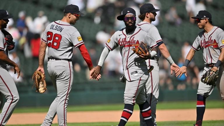 Braves Triumph Over White Sox Before Crucial Series With Brewers