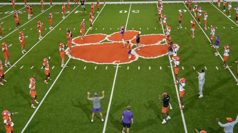 Clemson's Struggles: Can Tigers Bounce Back in Top 25?