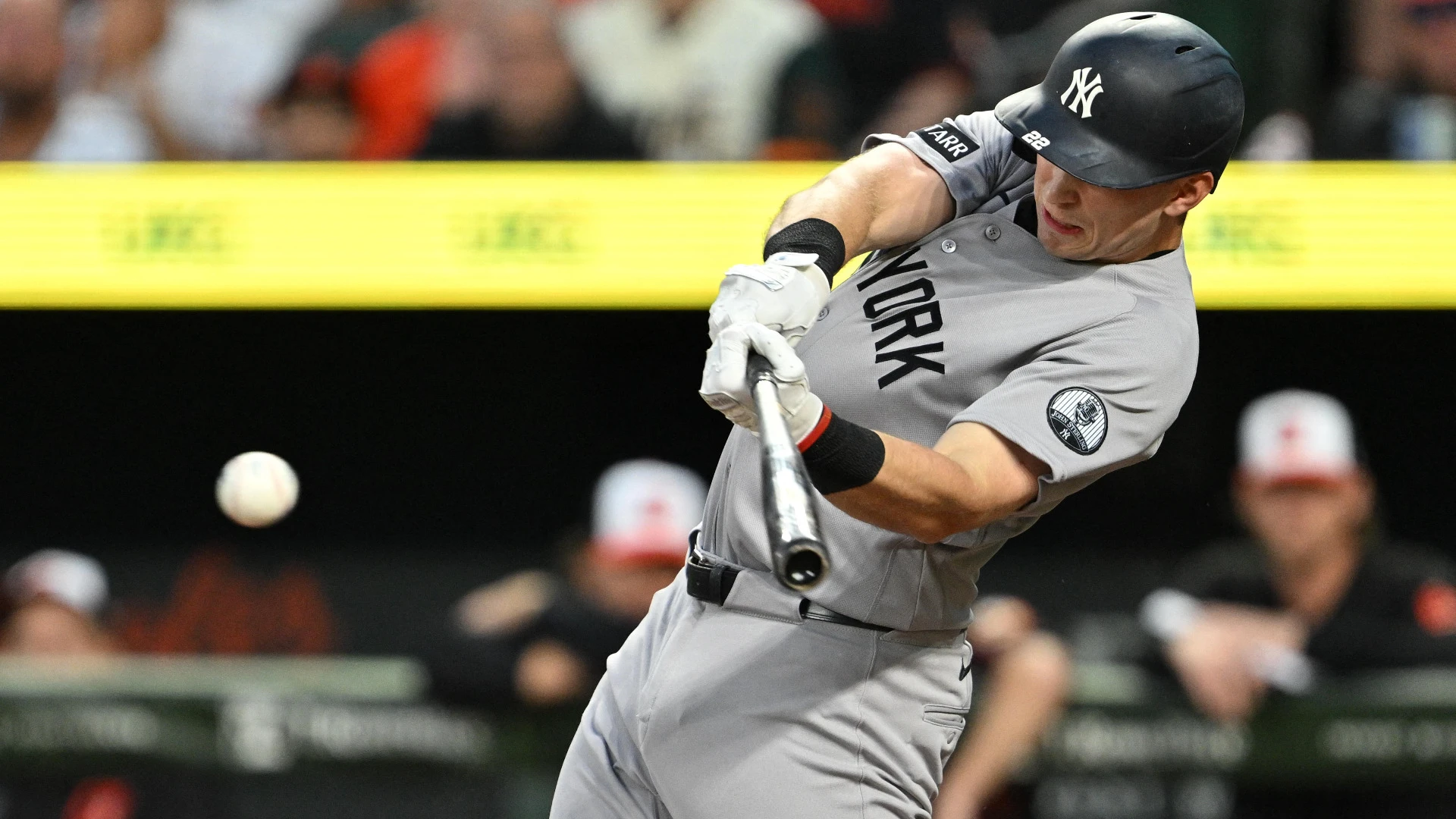 Yankees Sweep Orioles: AL East Playoff Race Heats Up!