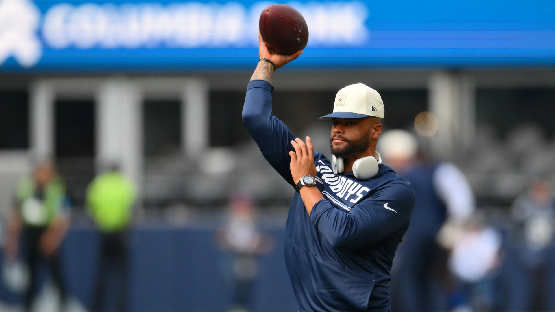 QB Dak Prescott Aims for Best Offense with Cowboys