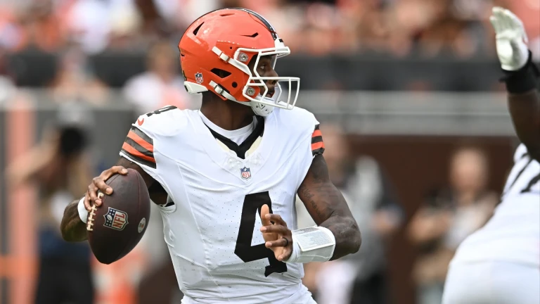 Deshaun Watson Clashes with Fans After Being Booed in Cleveland