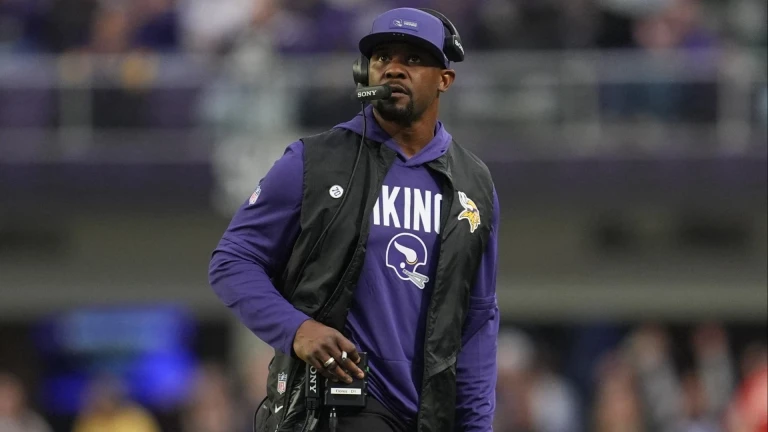 Vikings' Potential Rough Start: Dissecting Defensive Woes