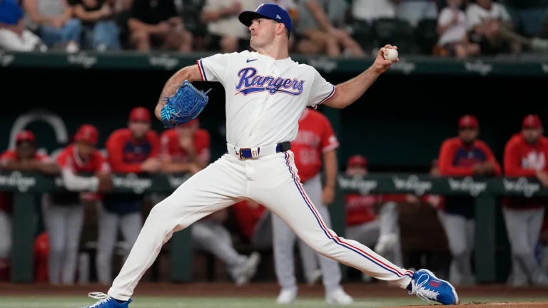 Milwaukee's Quest for Record: MLB's Top Team Faces Texas