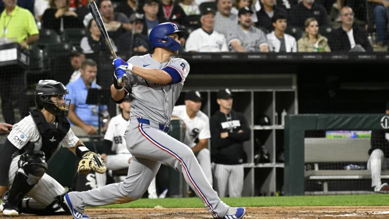 MLB Playoff Race: Teams Struggle as Postseason Approaches