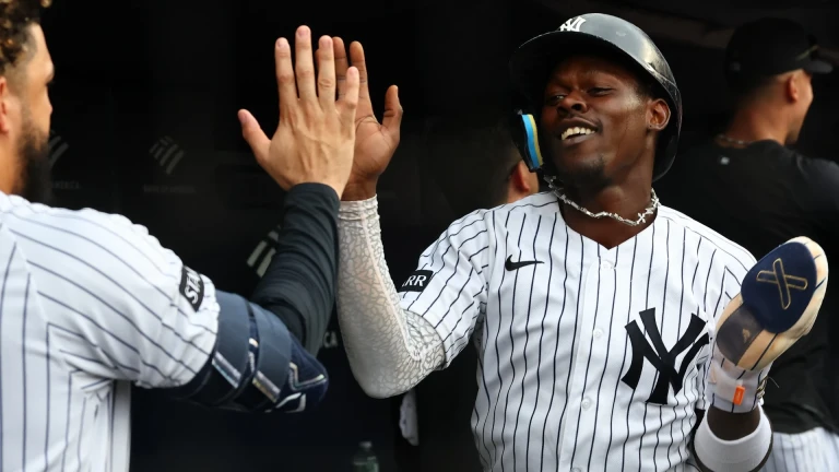 Drama Unfolds in Yankees-Red Sox 16-1 Game Blowout