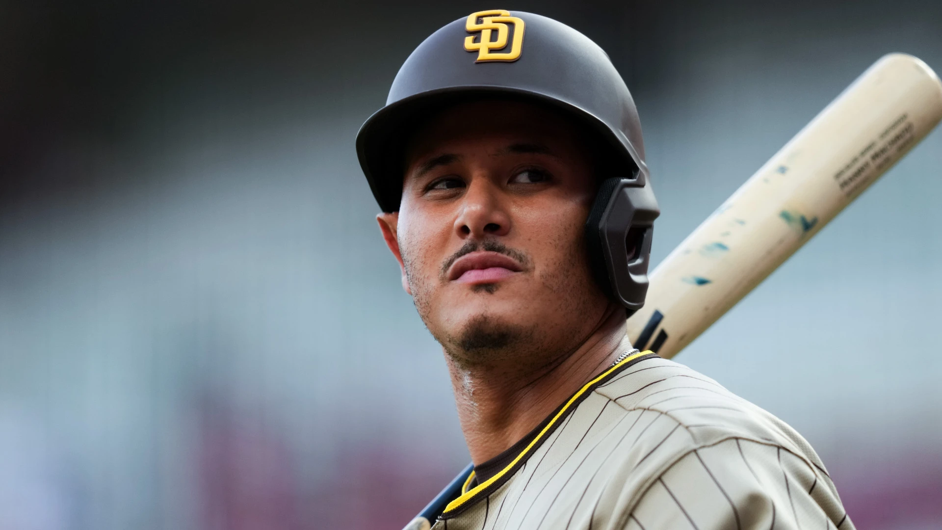 Padres vs Reds Pitching Preview: Predicting Tonight's Game