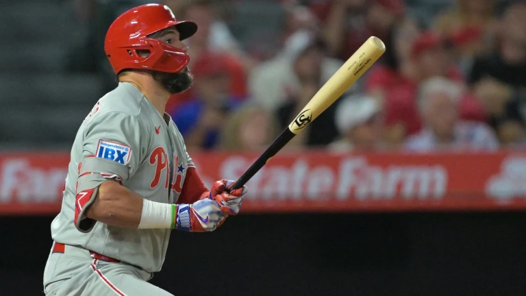 Race for the Final MLB National League Wild Card Spot Heats Up
