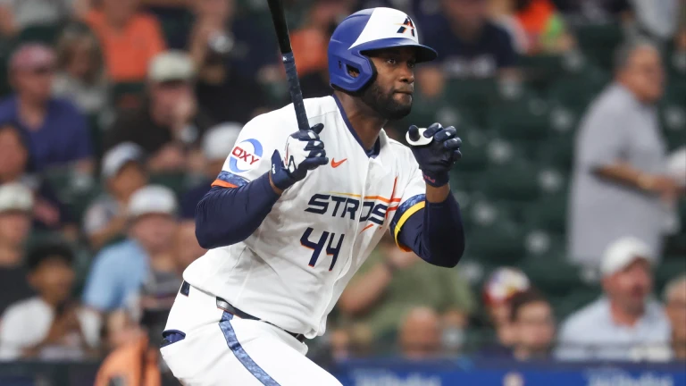 Yordan Alvarez Nears Triple Crown: A Close Analysis