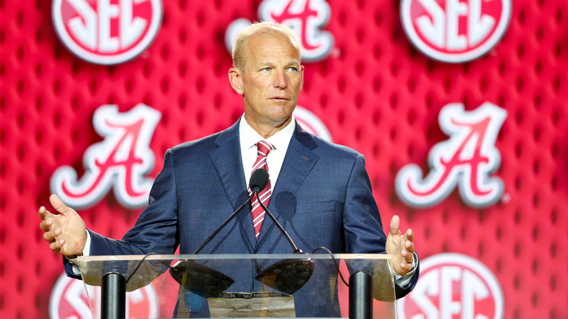 Exploring The Unfair Criticism Of Kalen DeBoer's Leadership
