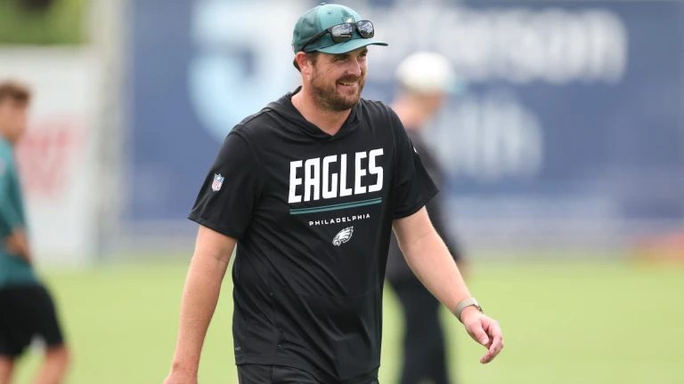 Sean Mannion Takes On Play Calling for Philadelphia Eagles