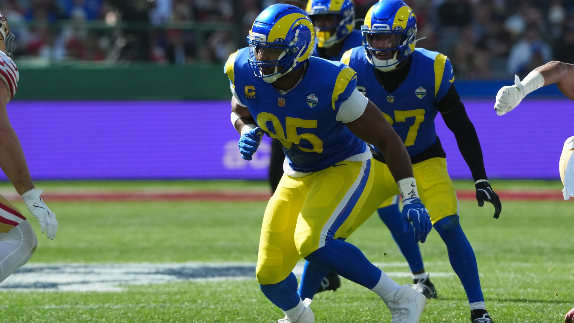 NFL Update: Rams Struggle Early, Myles Garrett Injured