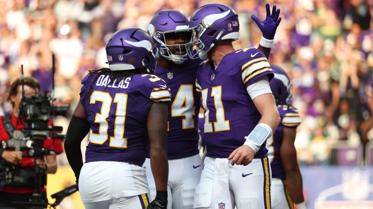 Vikings Shine, Packers Struggle: NFL Week 1 Highlights