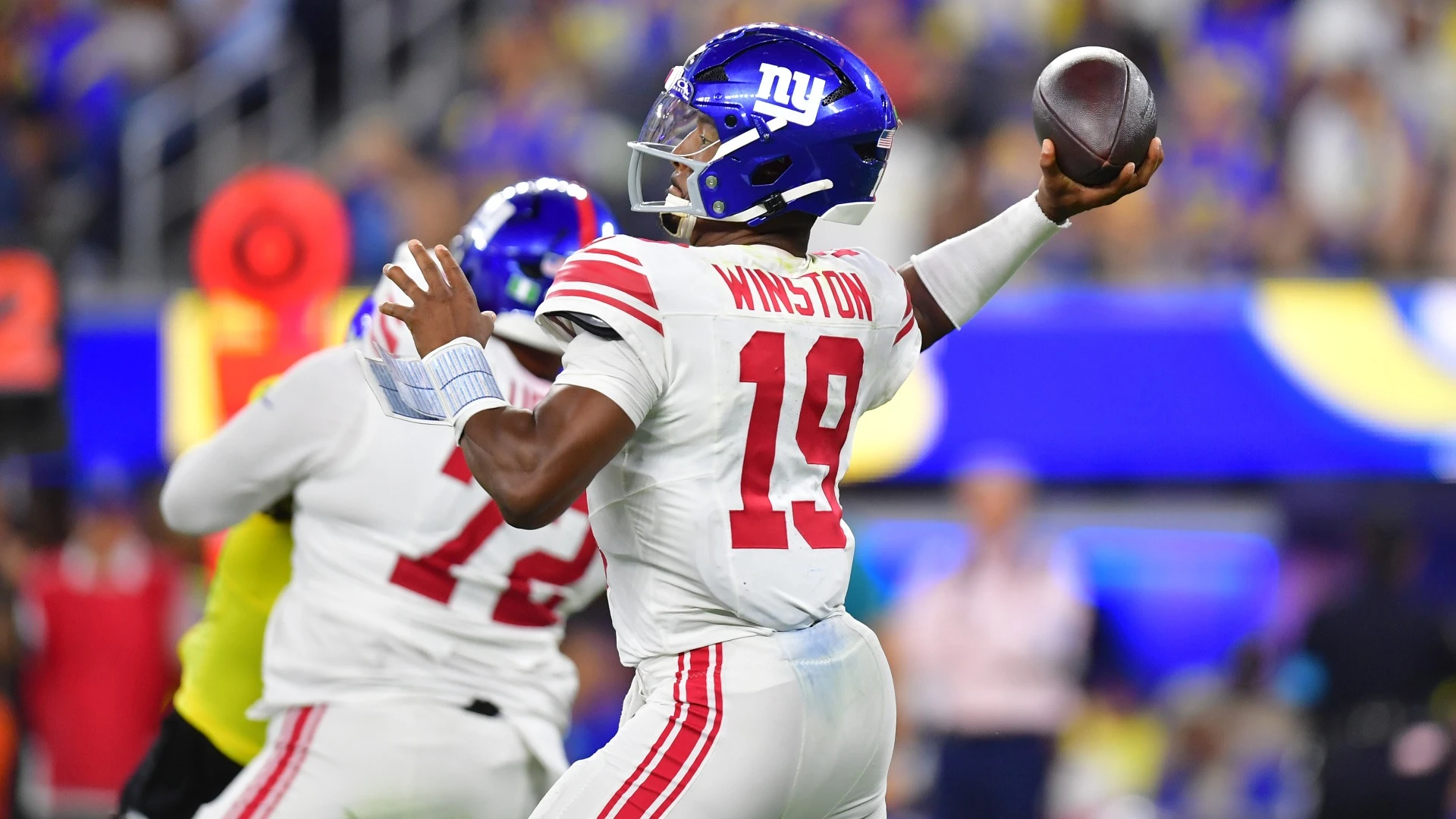 NFL Game Analysis: Winston's Struggles & Rams' Challenges