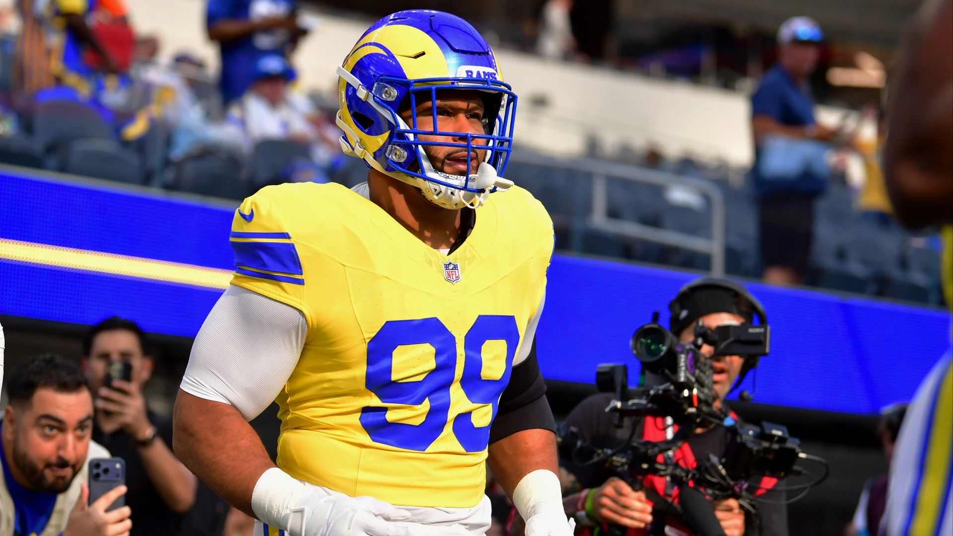 Aaron Donald's Impressive Comeback: Performance Insights