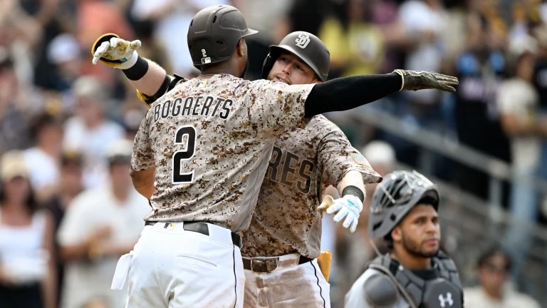 San Diego Padres Battle LA Dodgers: Late-Season Showdown