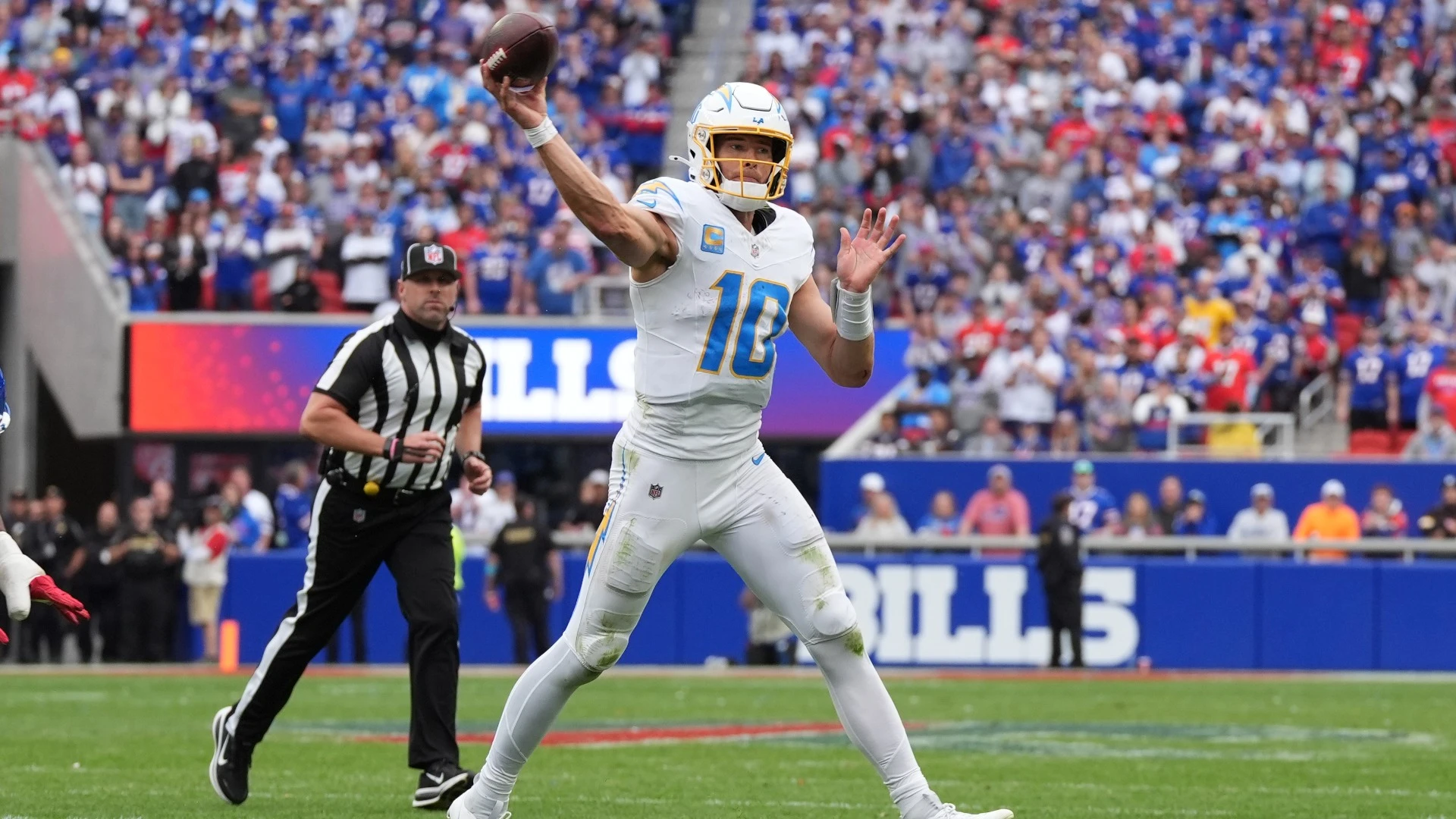 LA Chargers' Shocking Turnovers: Week 3 Game Recap
