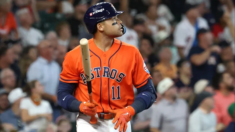 Houston Astros Face Fan Criticism & Playoff Struggles