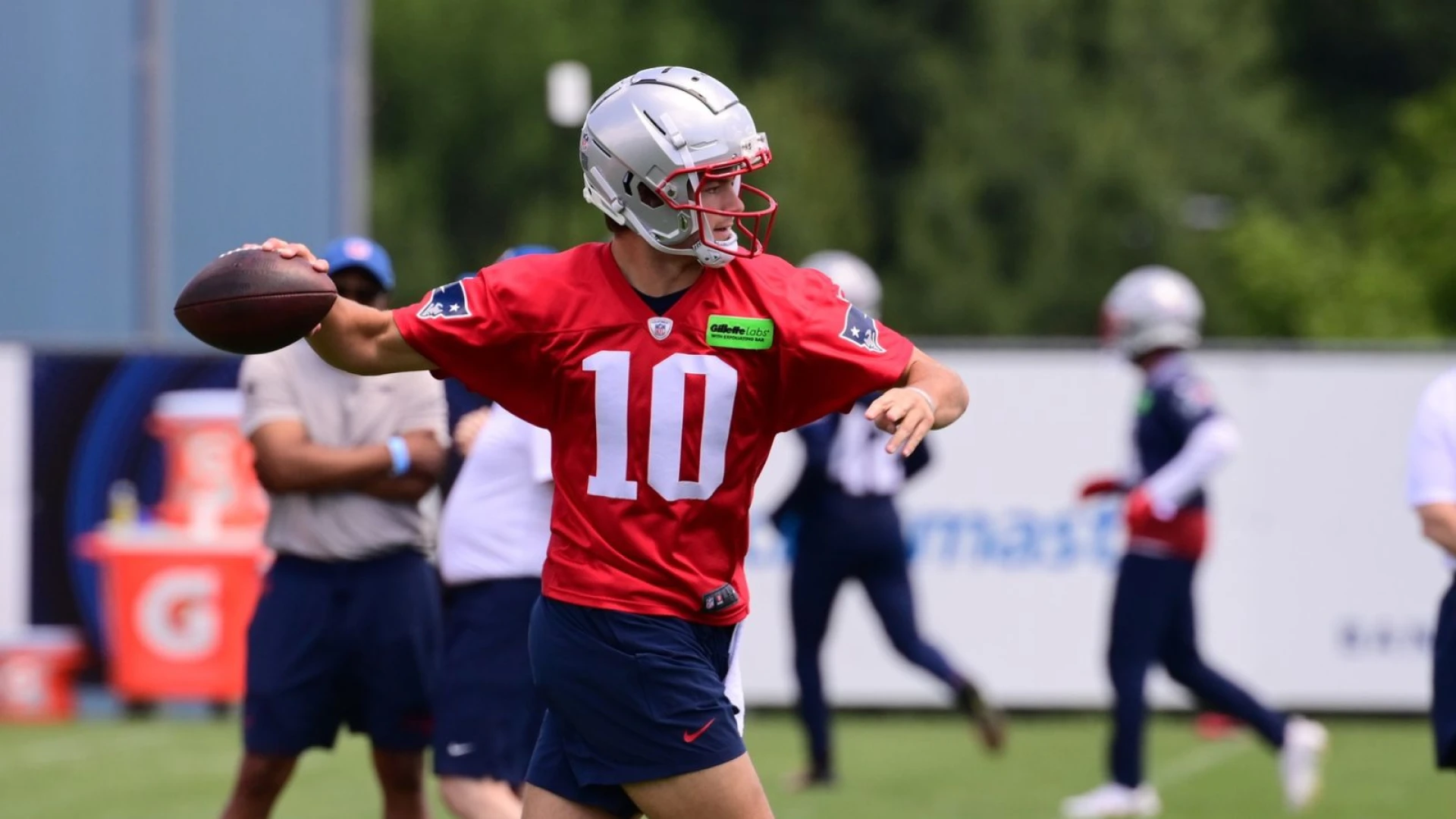 Patriots Struggle with Injuries & Team Chemistry Issues