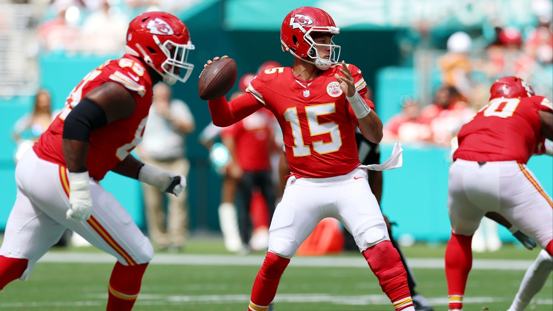 Undefeated Vegas vs. Kansas City Clash in AFC West Rivalry Game