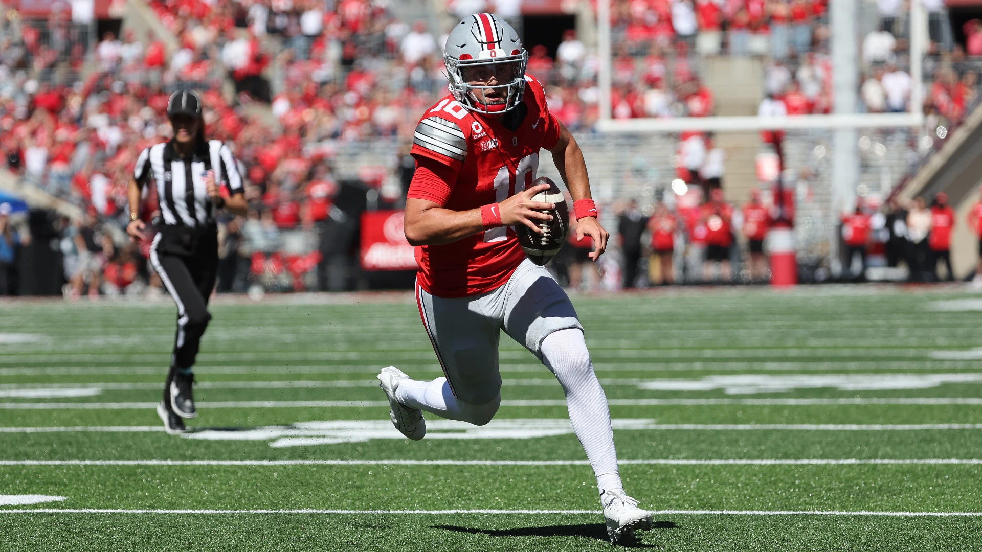 Big 10 College Showdown: Ohio State vs. Iowa Analysis