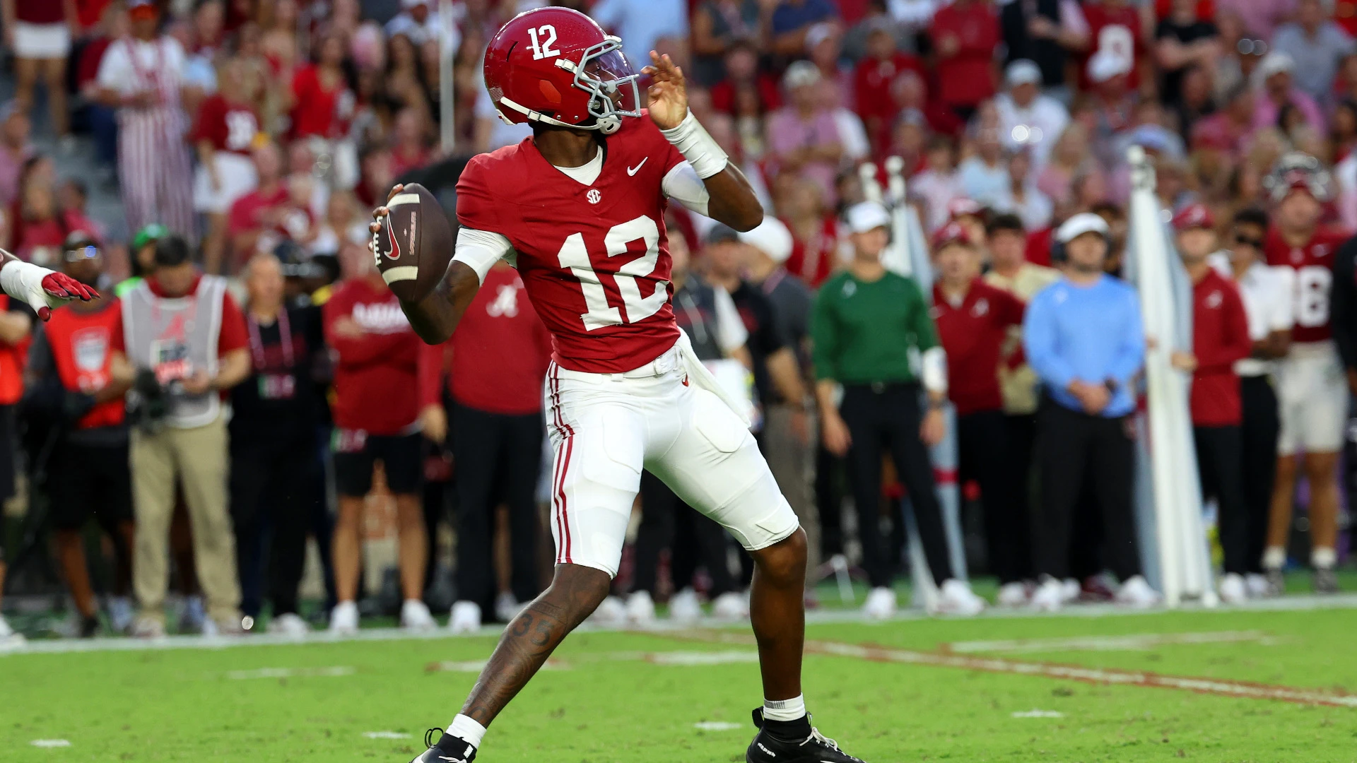 College Football Showdown: Alabama vs. Mississippi State