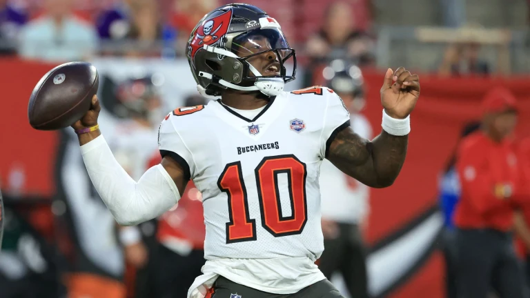 Packers vs. Buccaneers: Impact of Backup QBs on Matchup