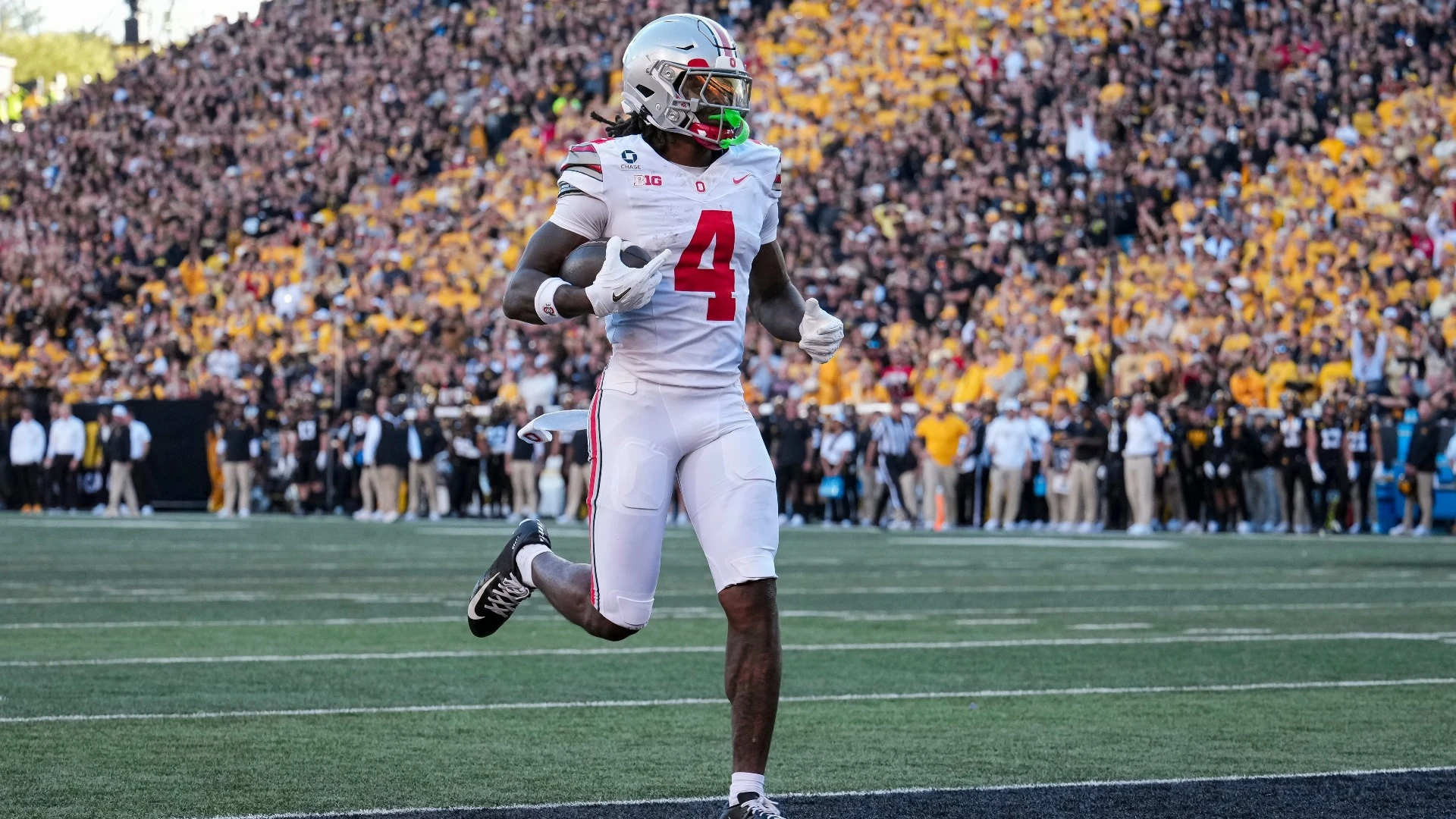 Jeremiah Smith's Dominance: Draft Buzz & CFB Latest