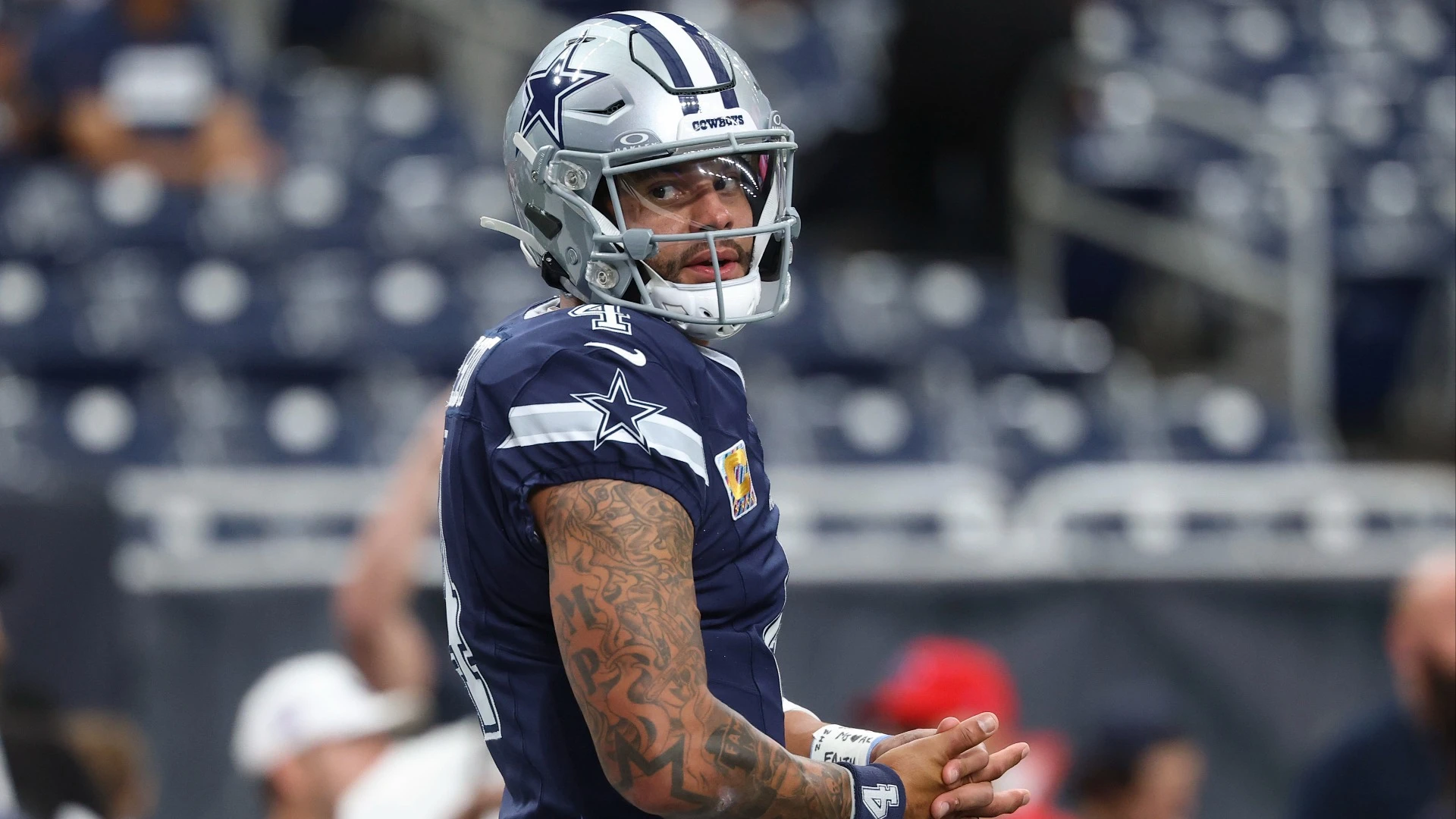Dallas Favored Despite Tampa's Struggles and Rookie QB