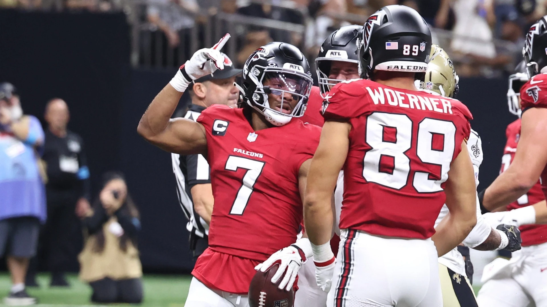 Falcons Crush Saints with Record Rushing Performance
