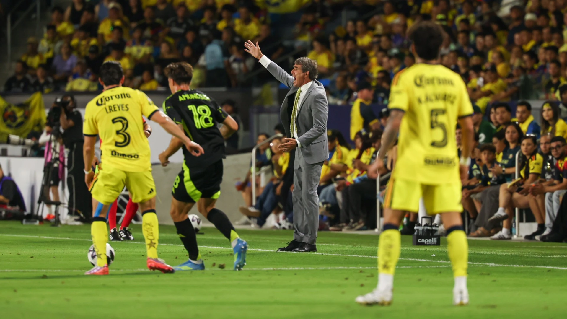 America vs. Toluca: Neck-to-Neck in Liga MX Standings