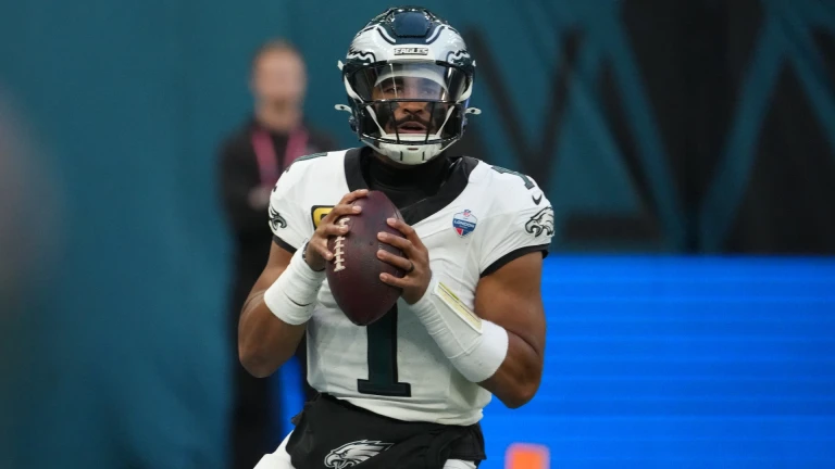 Jalen Hurts Injury Gives Tanner McKee His Eagles Shot