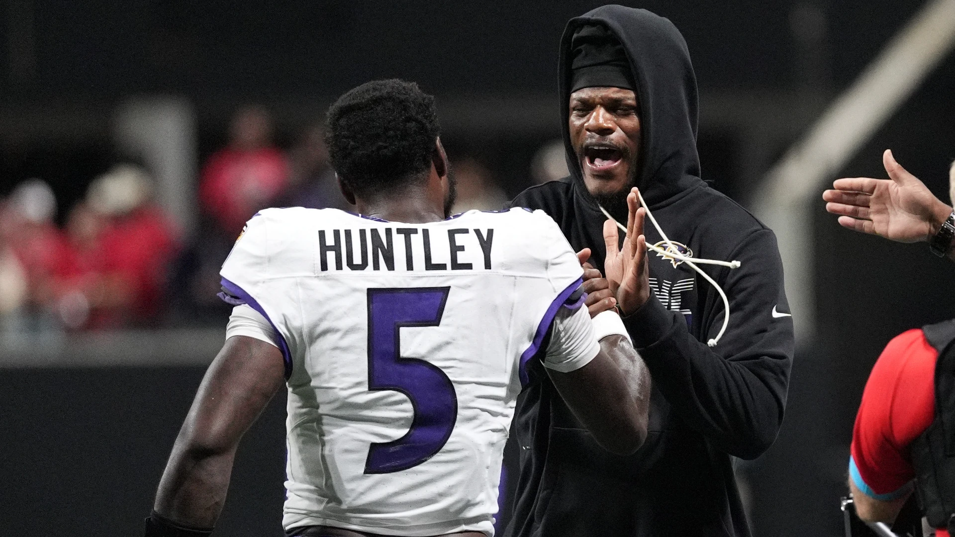 Lamar Jackson Injury Raises Questions Before Bengals Game