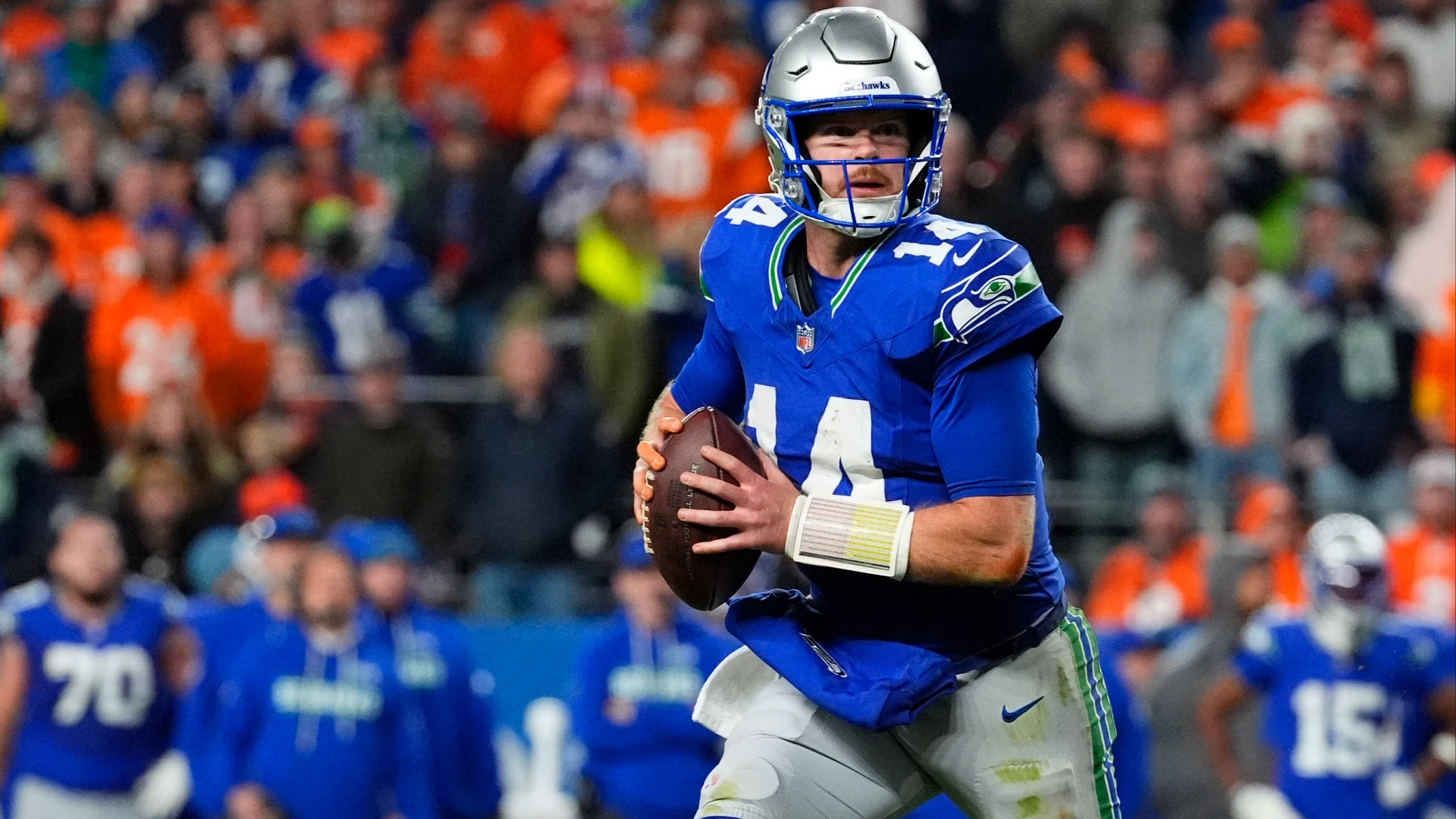 Top NFL Best Bets: Seahawks -3 and Packers-Lions Over