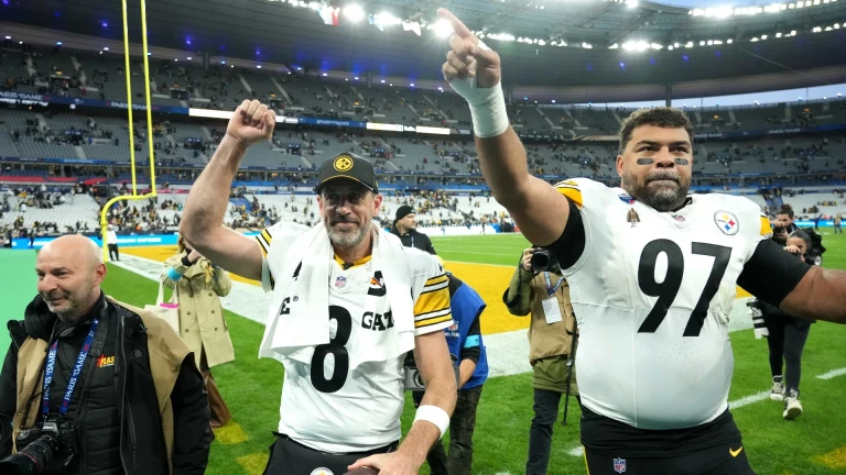 NFL Week 7 Recap: Paris Fans, Upsets & Playoff Hopes