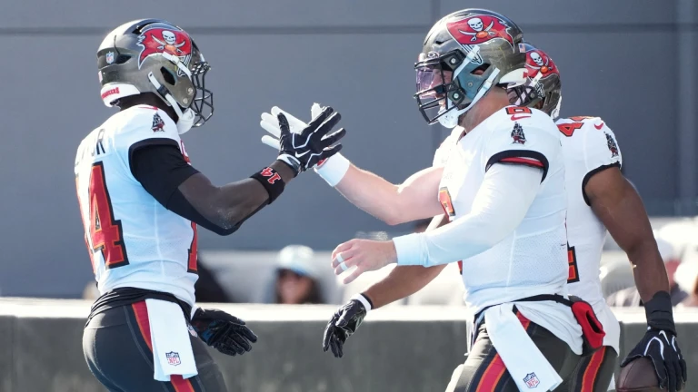 Tampa Bay's 40-Point Rout Upends the NFC South Race