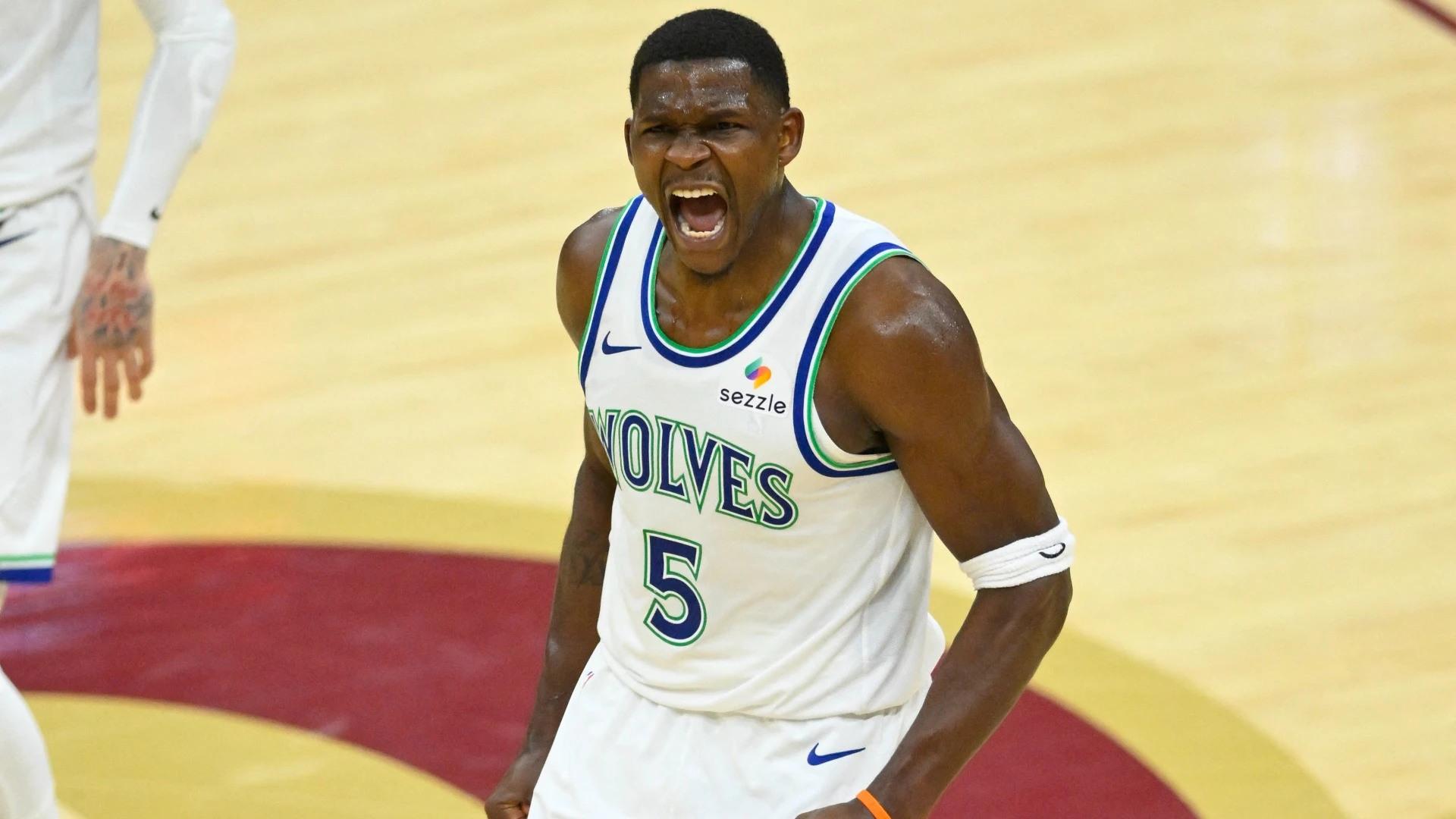 Anthony Edwards Knee Injury Shakes Timberwolves' Start