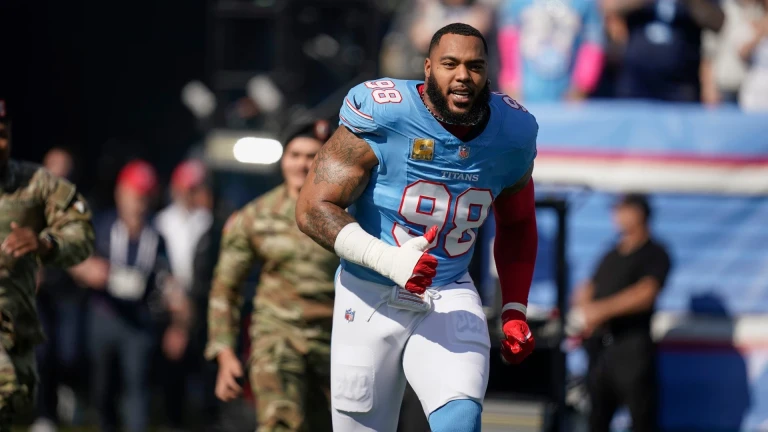 NFC North Shakeup: Bears' Bold Move for Jeffery Simmons
