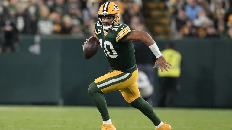 Jordan Love: Talent vs. Inconsistency in Quarterbacks