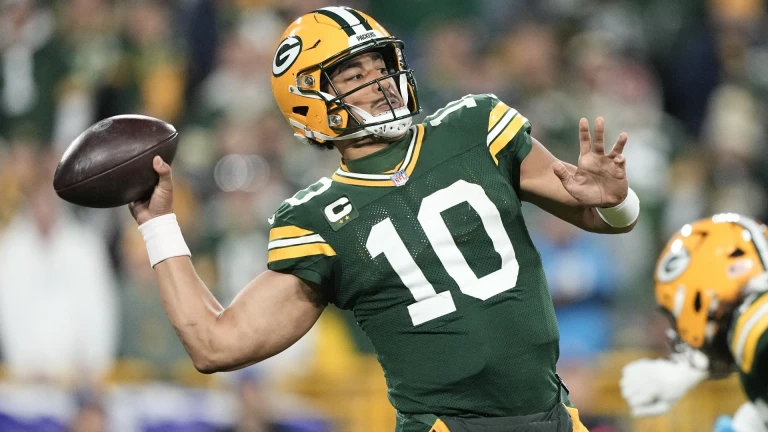 Packers Beat Panthers 27-19 as Jordan Love Shines at Lambeau